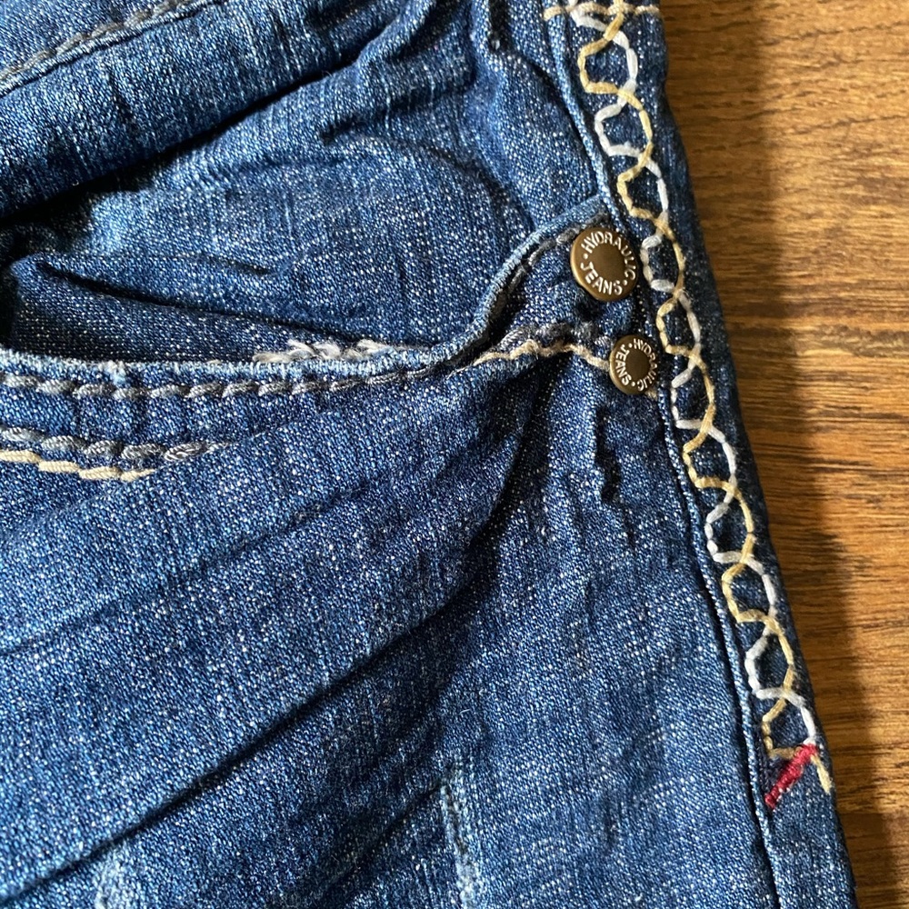 Capris - Picture 4 of 5